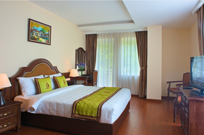 The May Cat Ba Deluxe Moutain 01