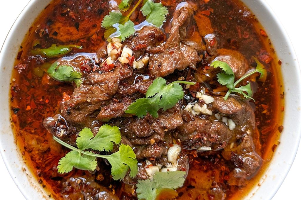 Thịt bò sốt Tứ Xuyên (Shui Zhu Beef)