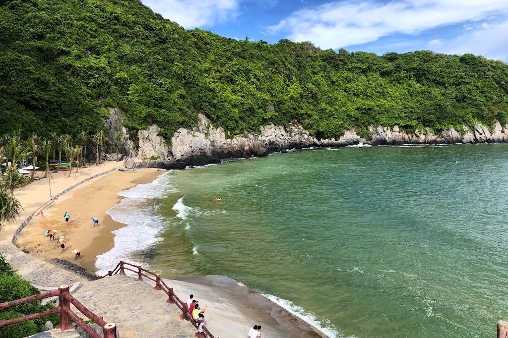 bai bien cat co cat ba