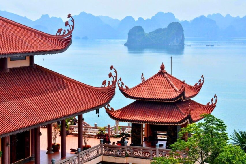 chùa cái bầu quảng ninh-01