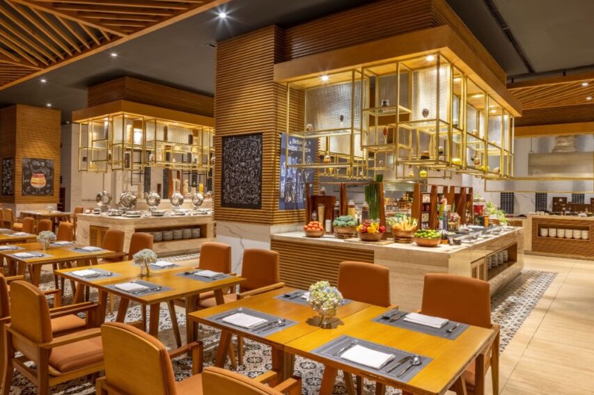 melia vinpearl thanh hoa hotel - ho boi