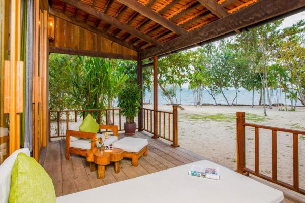 Beachfront Bungalow Green Bay Phu Quoc Resort (4)