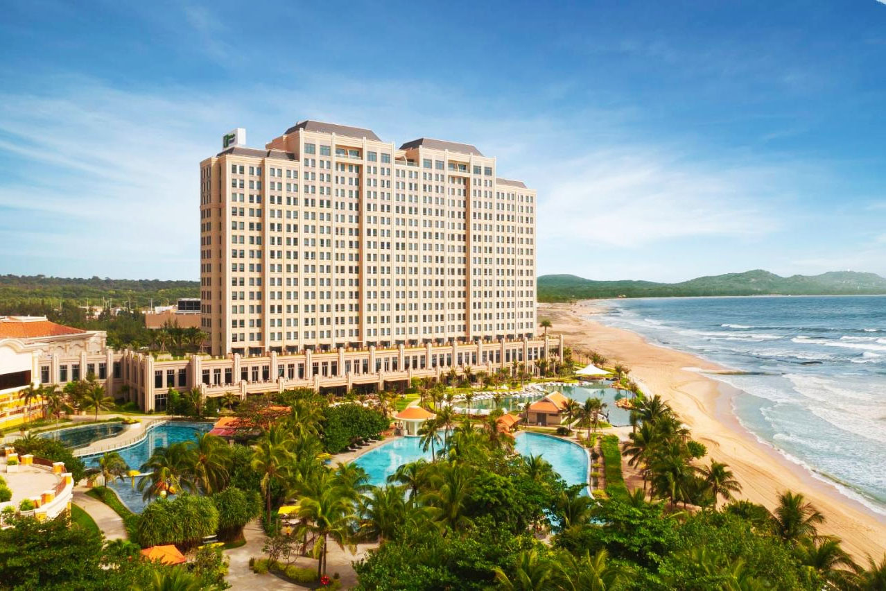 Holiday Inn Resort Ho Tram Beach (1)