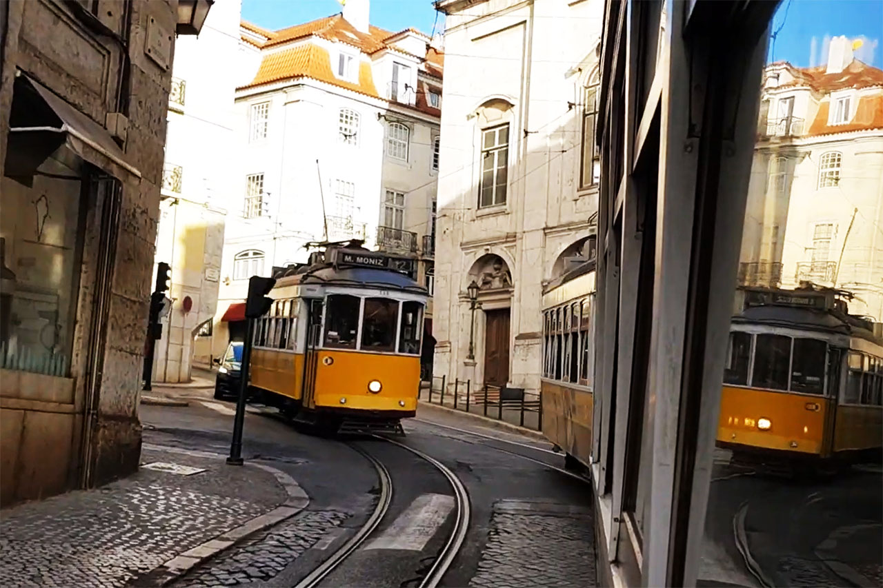 Lisbon train 28
