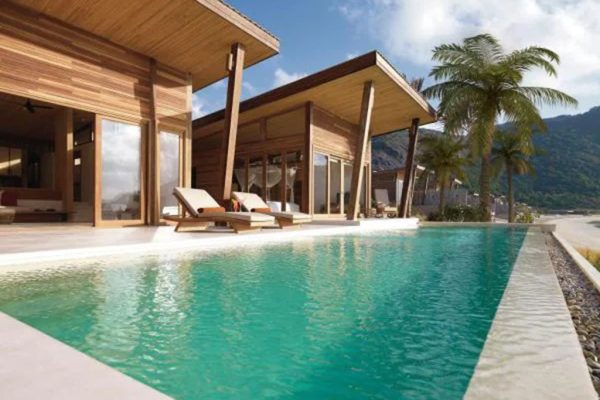 Ocean Front Three-Bedroom Pool Villa Six Sence Con Dao (6)