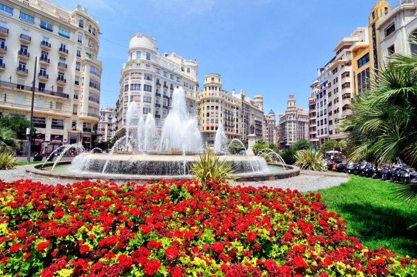 Quảng trường Plaza de Ayuntamiento - Tây Ban Nha