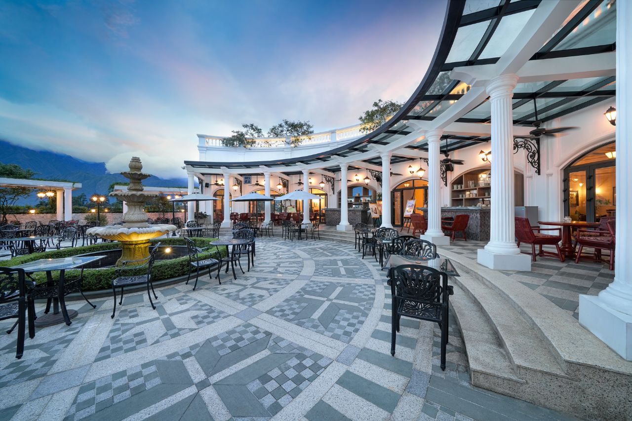 SilkPath Sapa Resort cafe