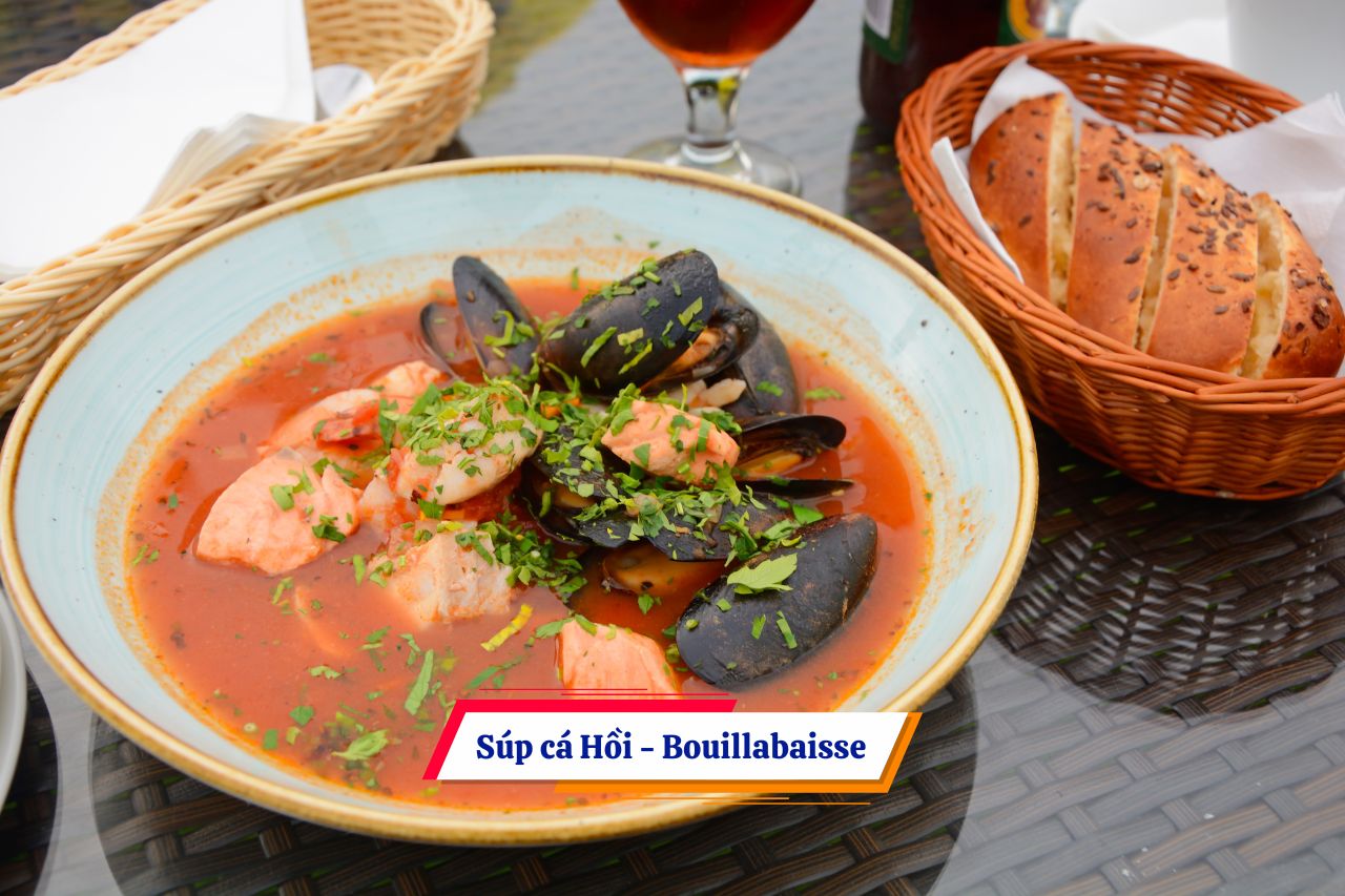 Súp cá Hồi - Bouillabaisse