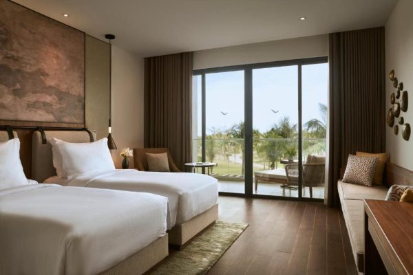 Superior King Twin Garden View Movenpick Phu Quoc (1)