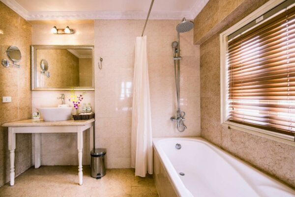 Vuon Vua Resort - Phố Tây Villa French (4)