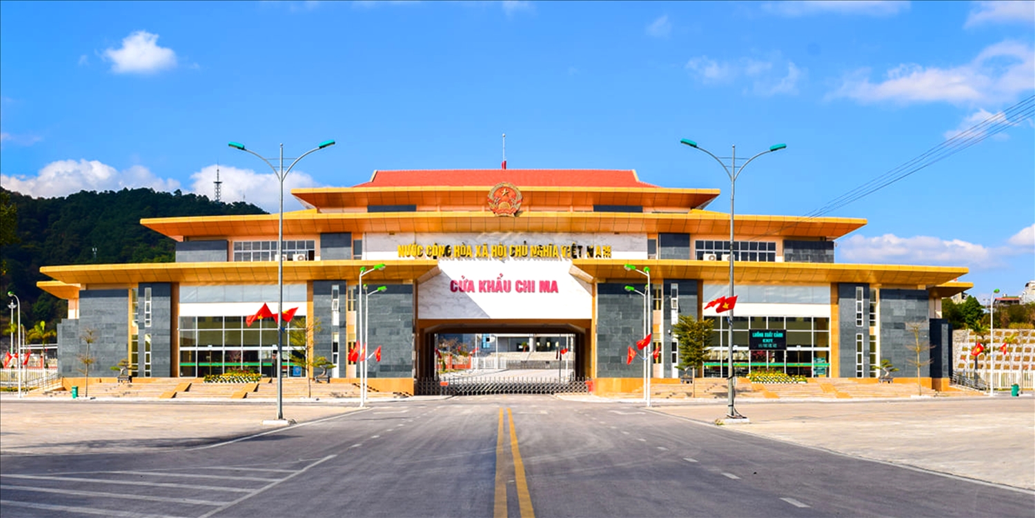 Các cửa khẩu phổ biến đi Trung Quốc đường bộ