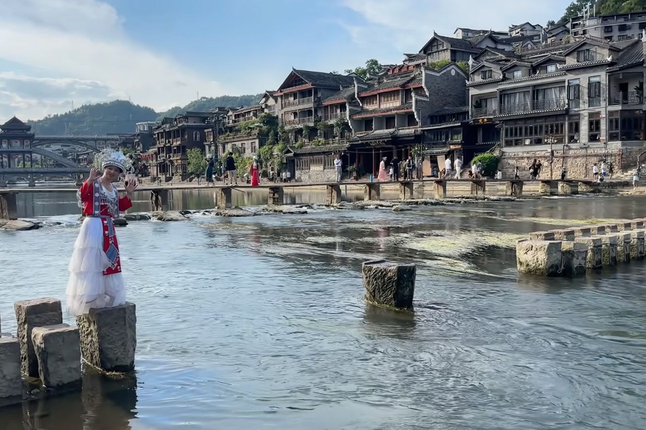 check in ở phượng hoàng cổ trấn