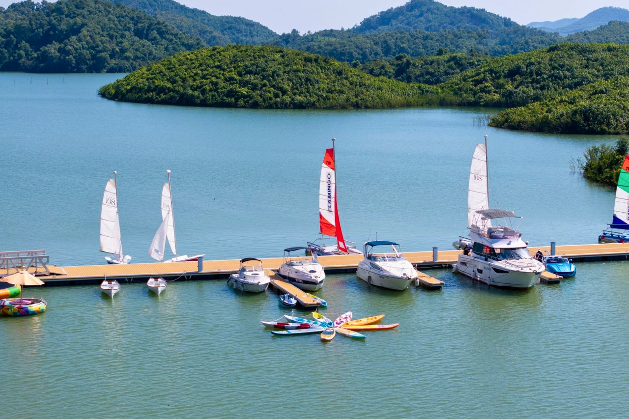 clb du thuyền flamingo hồ núi cốc