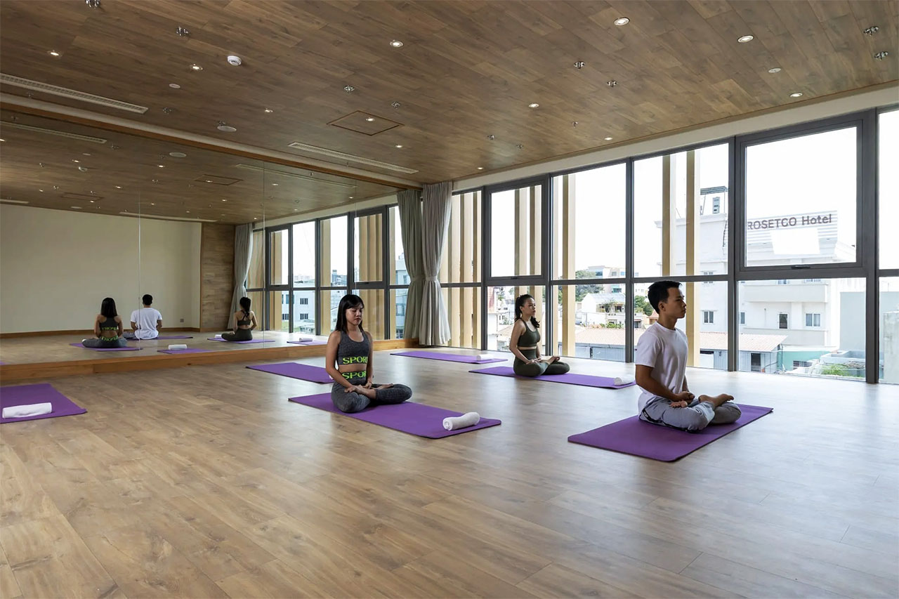 fusion suite hotel vung tau phong tap yoga