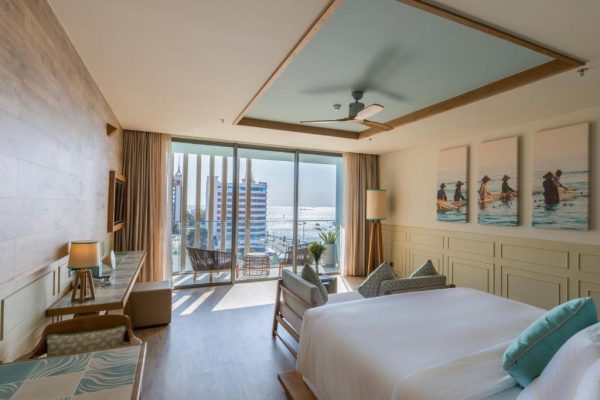 fusion suite sea view with partial huong bien co ban cong (1)