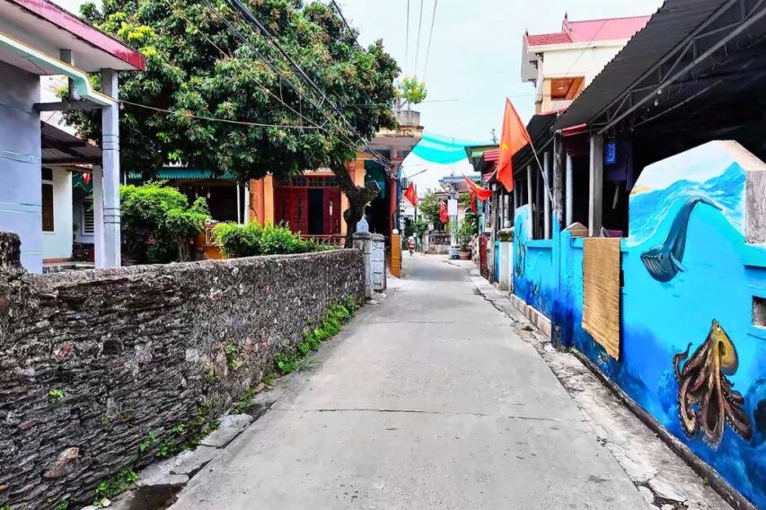 làng bích hoạ cảnh dương quảng bình