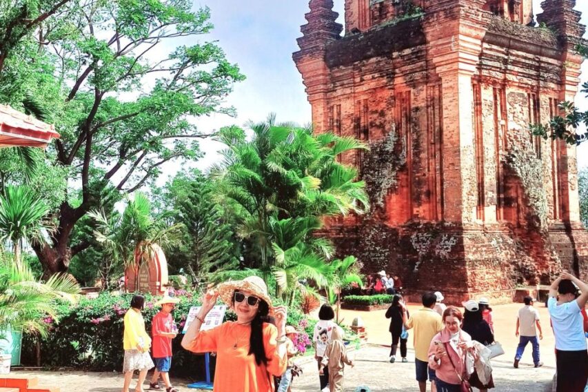 tháp nhạn tuy hoà